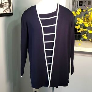 DIALOGUE. Sweater set. Excellent condition size small. Striped top/cardigan